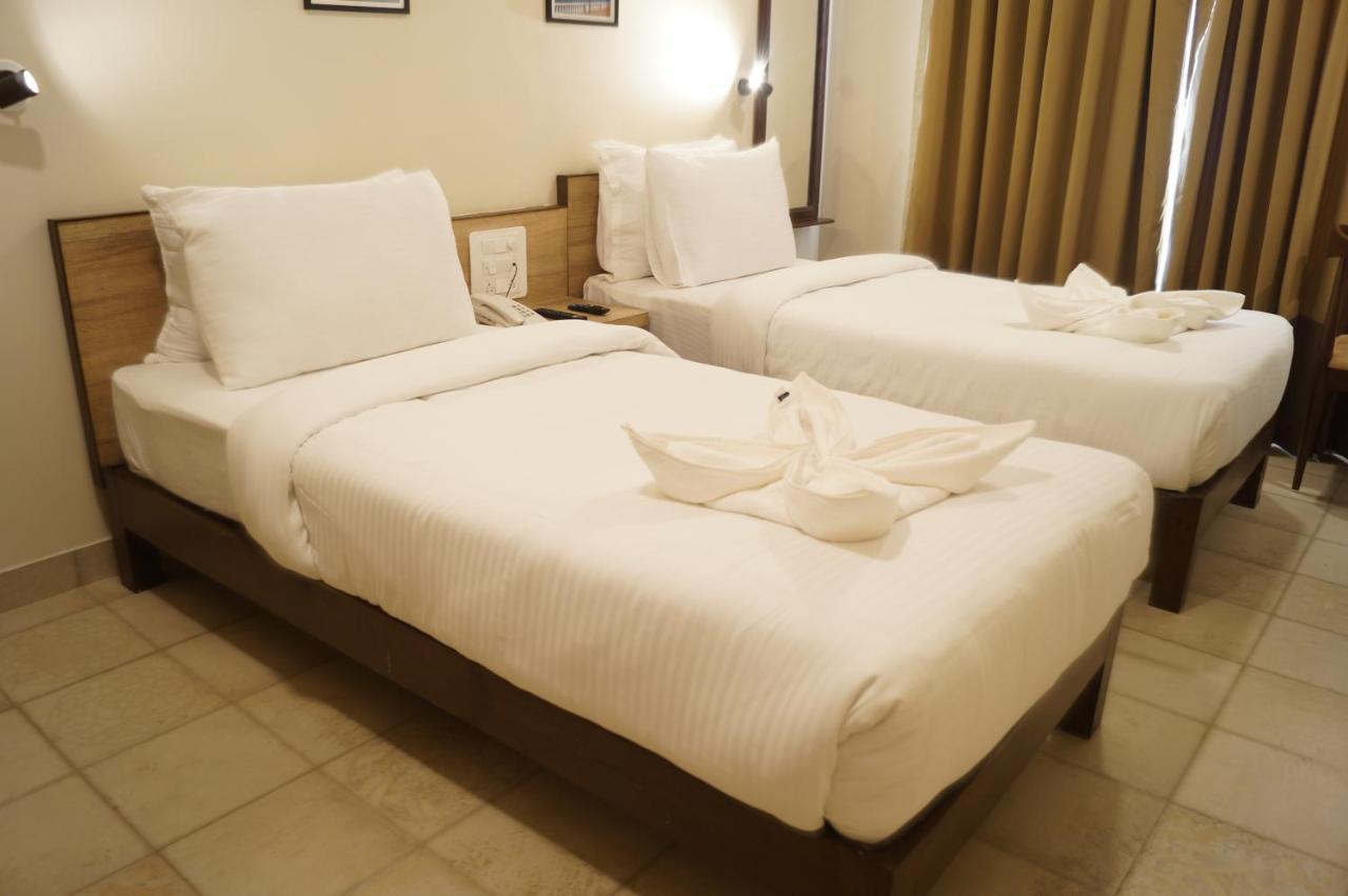 Hotel Sharayu One Mapusa Esterno foto